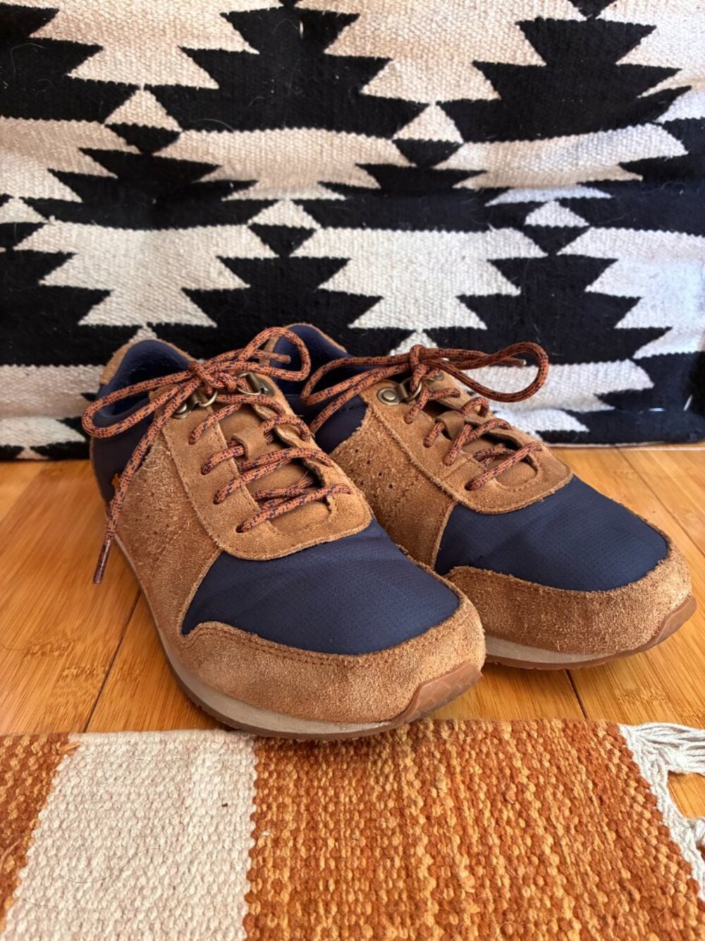 Teva Women's 84's Highside Vintage Retro Style Size 9 Shoes Navy Brown 70s 80s - Picture 3 of 10